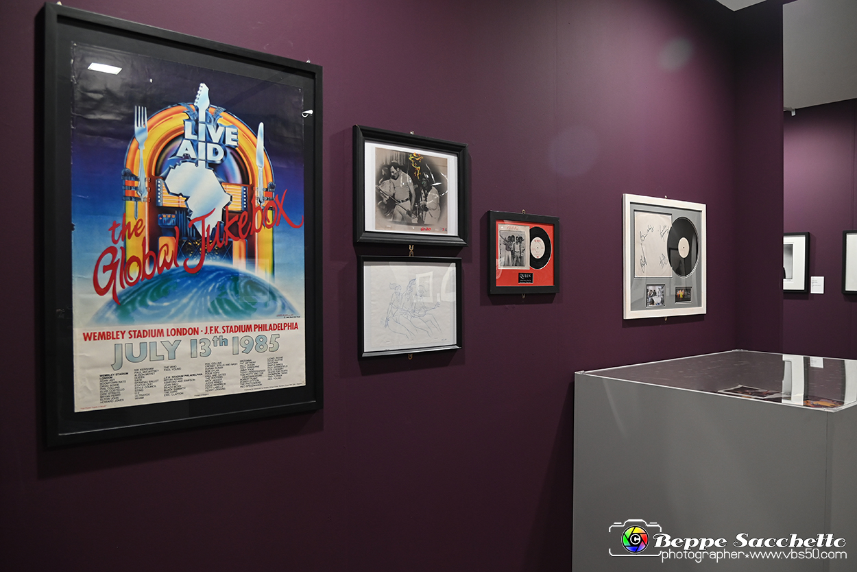 VBS_1687 - Mostra Peter Hince - Queen Experience.jpg